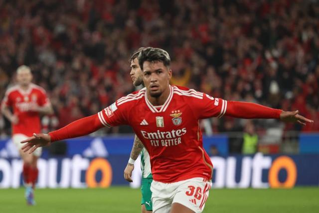 曼城力克本菲卡，迪玛利亚梅开二度意甲的简单介绍