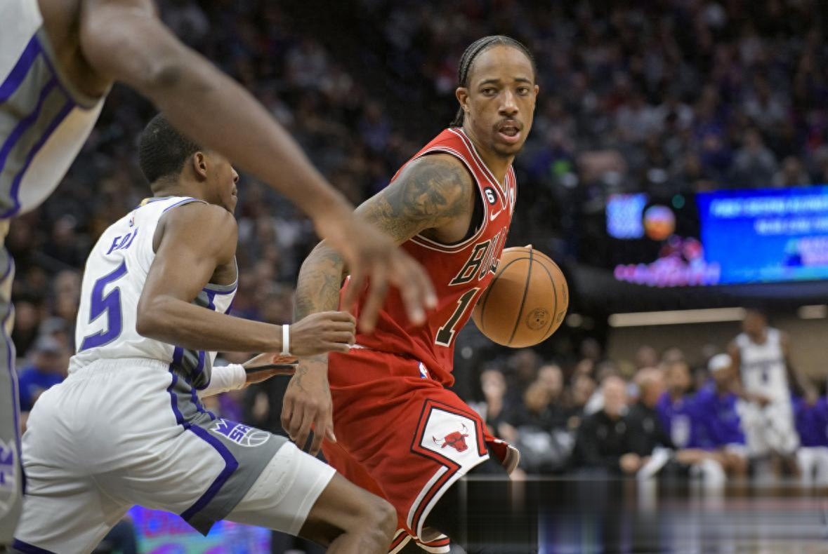 包含国王队士气高昂，球员们期待新赛季到来的词条