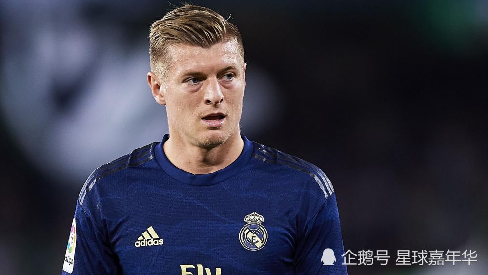 摩洛哥逆转日本，本泽马关键制胜